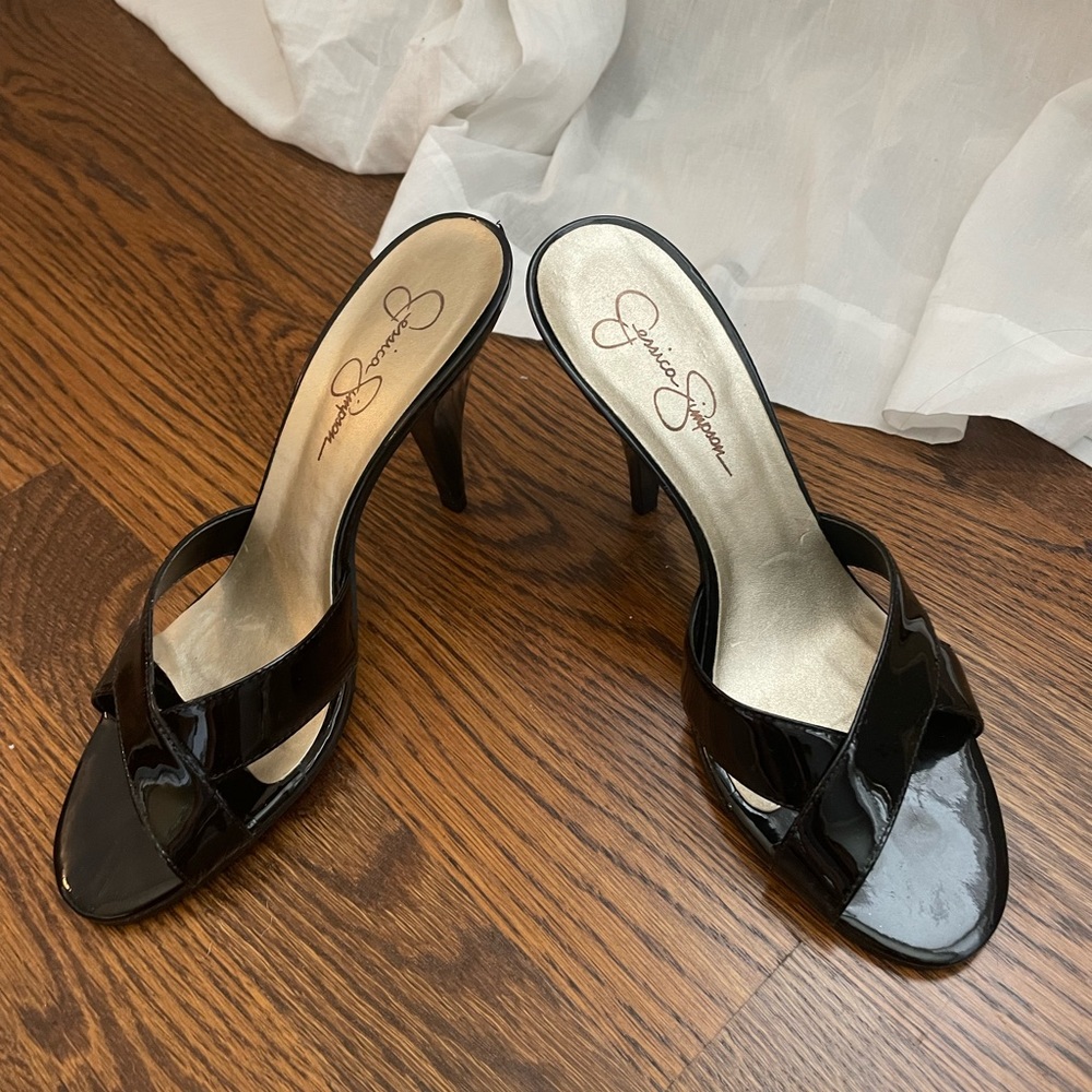 Jessica Simpson Slide heel